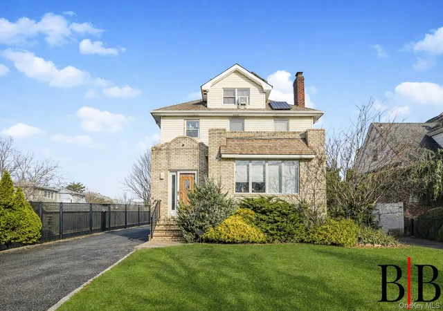 Photo 1 of Sale Pending at 69 Crystal Ave, New York, NY 10302 | MLS# 974504 | Listing updated on 2026-04-21