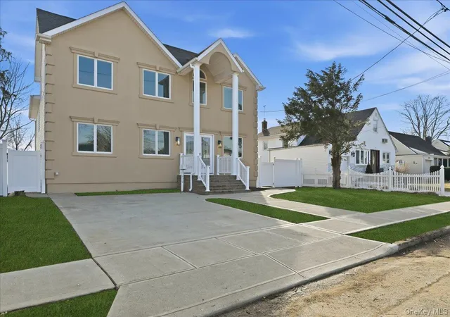Photo 1 of Sale Pending at 1050 Hastings St, Baldwin, NY 11510 | MLS# 974522 | Listing updated on 2026-06-12