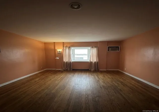 4th image of 88-03 Shore Pkwy, New York, NY 11414