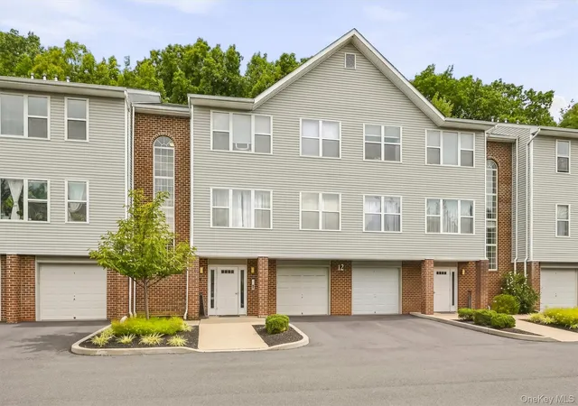 Photo 3 of Condo for sale at 143 Deer Ct Dr, Middletown, NY 10940 | MLS# 974627 | Listing updated on 2026-09-27