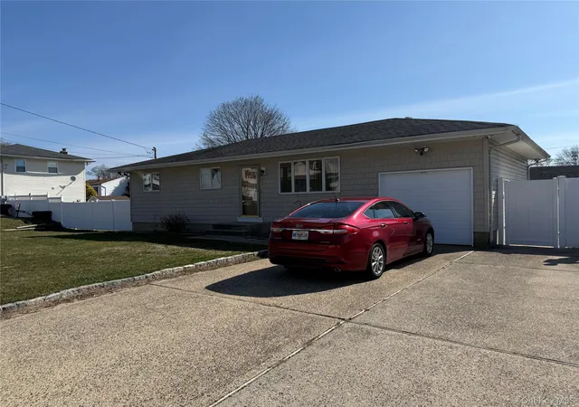 2nd image of (Undisclosed), Babylon, NY 11729 | MLS# 974656