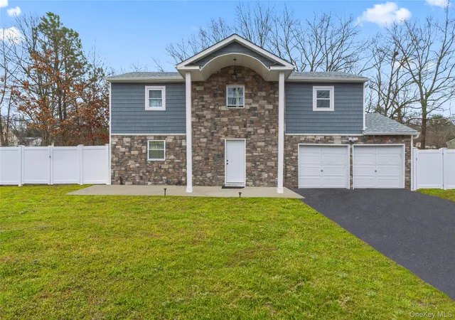 3rd image of 1 Linden St, Coram, NY 11727 | MLS# 974663