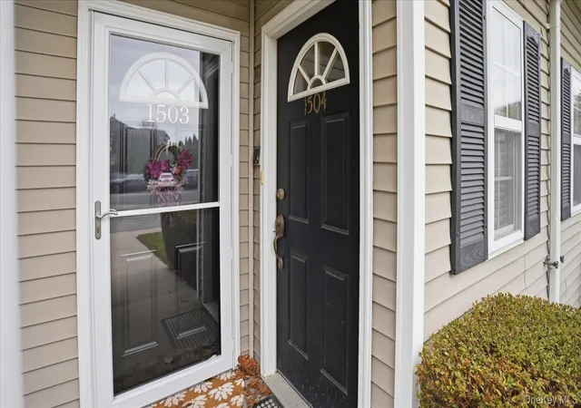 3rd image of 1504 Aerie Wy #1504, Southampton, NY 11942 | MLS# 974684