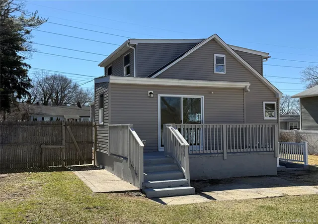 5th image of 225 Fir Grove Rd, Ronkonkoma, NY 11779 | MLS# 974770
