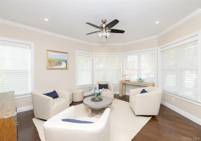 5th image of 39 Blackberry Ln, Center Moriches, NY 11934 | MLS# 974871