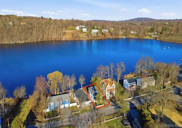 2nd image of 203 Lake Shore Dr, Putnam Valley, NY 10541 | MLS# 974937