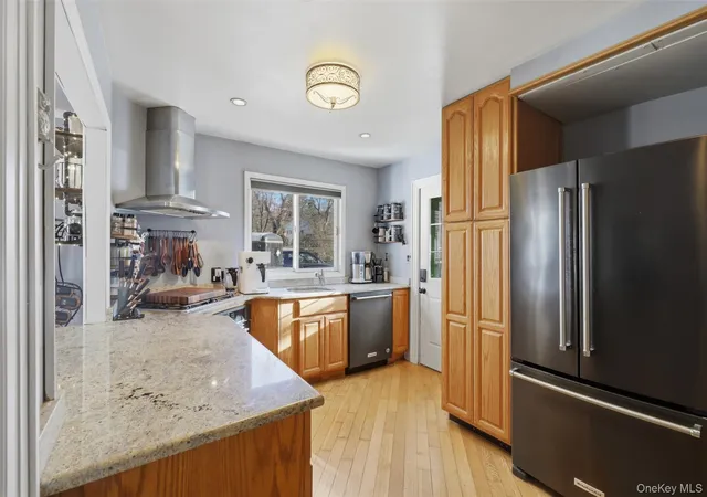 5th image of 203 Lake Shore Dr, Putnam Valley, NY 10541 | MLS# 974937