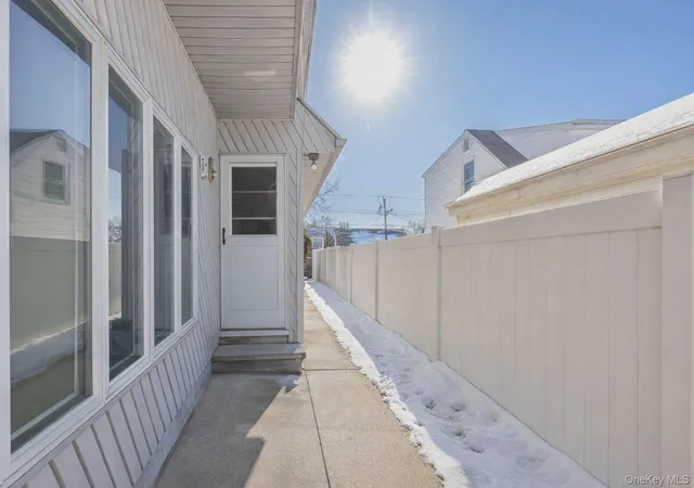 Listing Photo 2 - Condo for sale in building located at 358 Litchfield Ave, Hempstead, NY 11003 - Unit #