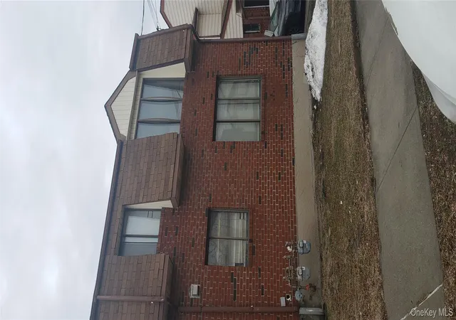 Photo 3 of Sale Pending at 18411 144th Road, New York, NY 11413 | MLS# 975035 | Listing updated on 2026-09-08