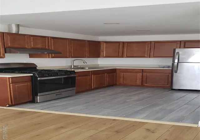Listing Photo 4 - Condo for sale in building located at 18411 144th Rd, New York, NY 11413