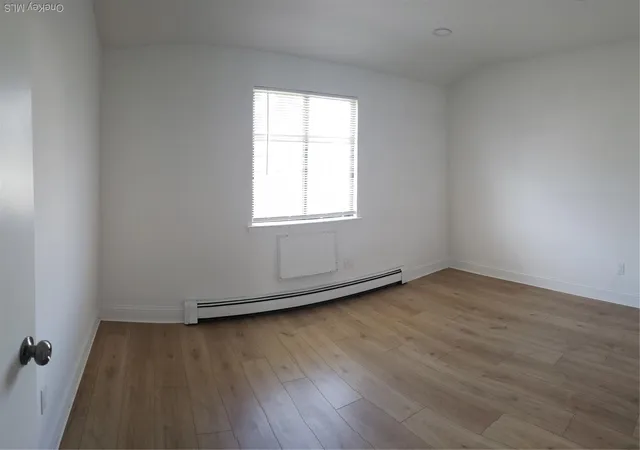Listing Photo 5 - Condo for sale in building located at 18411 144th Rd, New York, NY 11413