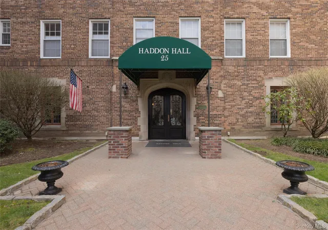 Homes for sale in Yonkers, NY | 25 Parkview Ave #2K, Yonkers, NY 10708 | MLS# 975064