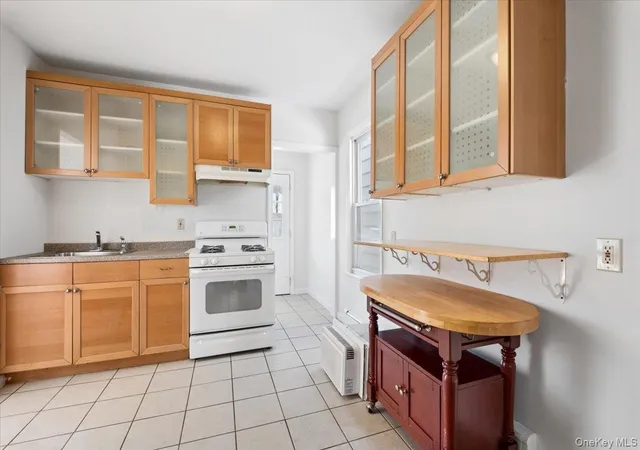 Photo 3 of Single family home for sale at 1133 Orchard St, Peekskill, NY 10566 | MLS# 975134 | Listing updated on 2026-09-03
