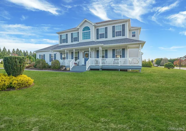 2nd image of 20 Dogwood Ln, East Moriches, NY 11940 | MLS# 975140