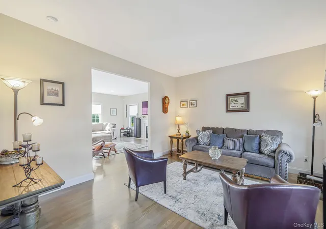 5th image of 20 Dogwood Ln, East Moriches, NY 11940 | MLS# 975140