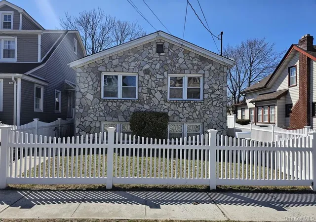 Photo 1 of Multi family home for sale at 119 28 193rd Street, New York, NY 11412 | MLS# 975185 | Listing updated on 2026-04-19