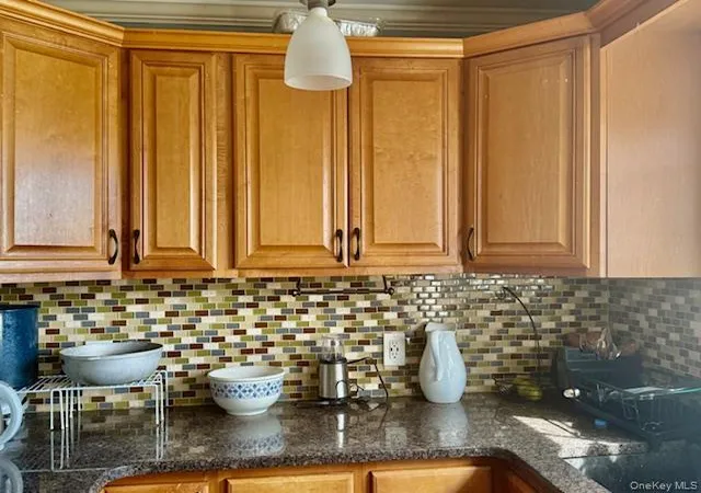 4th image of 30 Tamarack St, Islip, NY 11722 | MLS# 975191