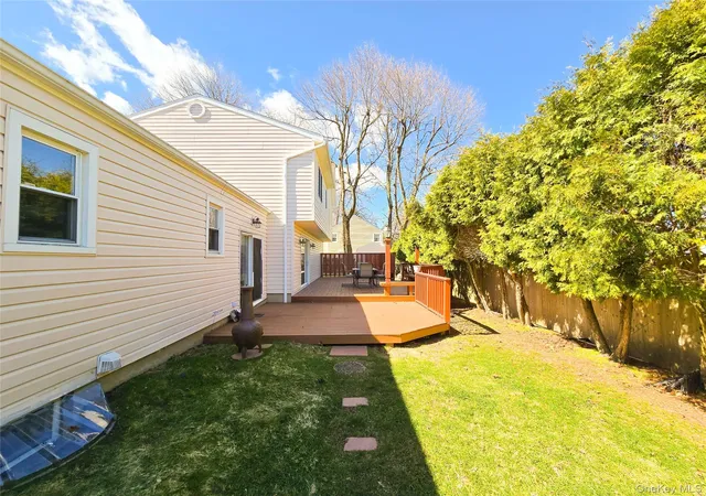 4th image of 43 Fort Hill Rd, Huntington, NY 11743 | MLS# 975222