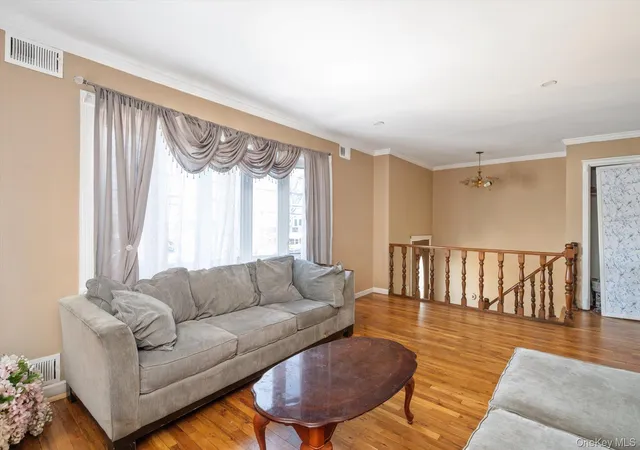 5th image of 569 Peninsula Blvd, Hempstead, NY 11516 | MLS# 975232
