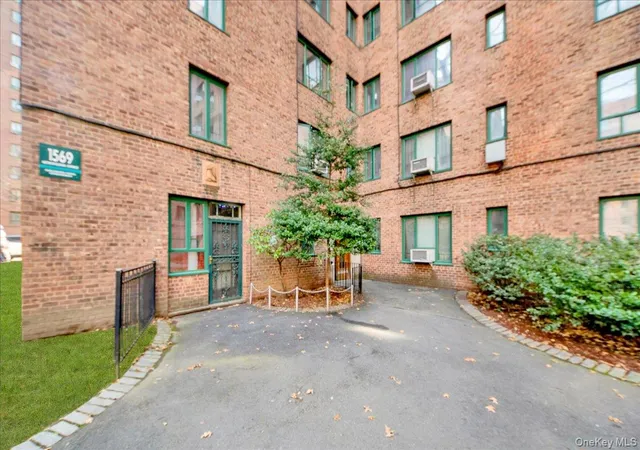 1st image of 1569 Metropolitan Ave, New York, NY 10462