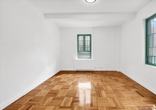 5th image of 1569 Metropolitan Ave, New York, NY 10462