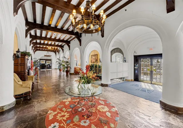 1st image of 236 Edgemere St #314, East Hampton, NY 11954 | MLS# 975285
