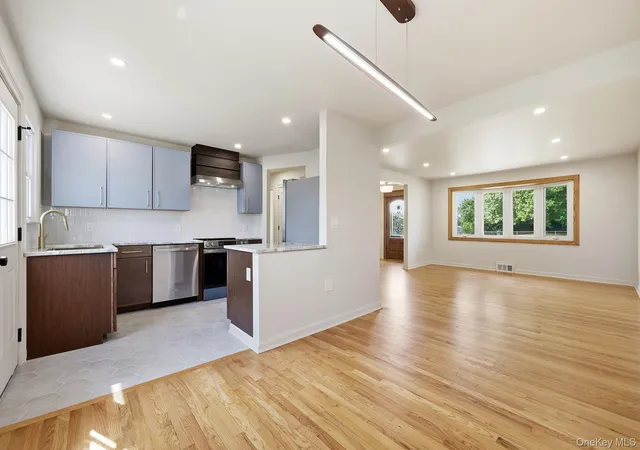 4th image of 149 Wilkes St, Beacon, NY 12508 | MLS# 975287