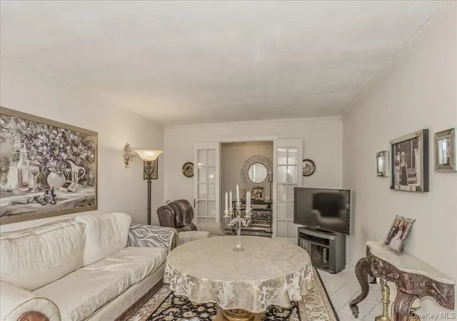 Listing Photo 5 - Condo for sale in building located at 21-36 77th St, New York, NY 11370