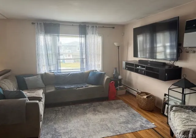 2nd image of 16 W Marine Ave, Lindenhurst, NY 11757 | MLS# 975302