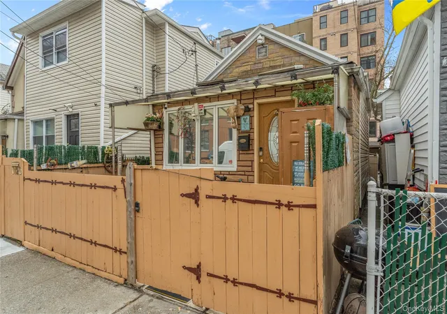 Photo 1 of Single family home for sale at 1120 Banner Ave, New York, NY 11235 | MLS# 975372 | Listing updated on 2026-04-09
