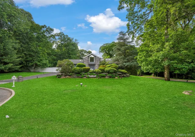 Photo 3 of Sale Pending at 90 Belvedere Dr, Oyster Bay, NY 11791 | MLS# 975394 | Listing updated on 2026-07-02