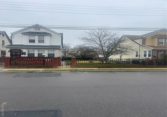 Photo 1 of Single family home for sale at 11731 192nd Street, New York, NY 11412 | MLS# 975397 | Listing updated on 2026-09-19