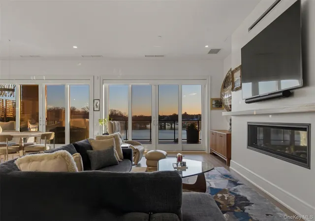 5th image of 720 Davenport Ave, New Rochelle, NY 10805