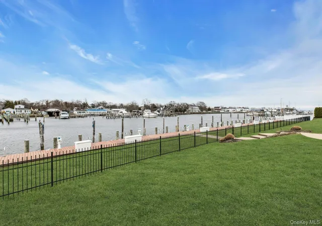 2nd image of 123 Jackie Ct, Patchogue, NY 11772 | MLS# 975429