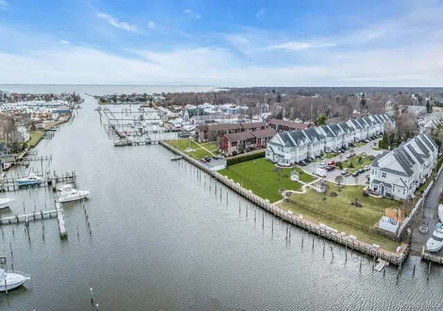 32nd image of 123 Jackie Ct, Patchogue, NY 11772 | MLS# 975429