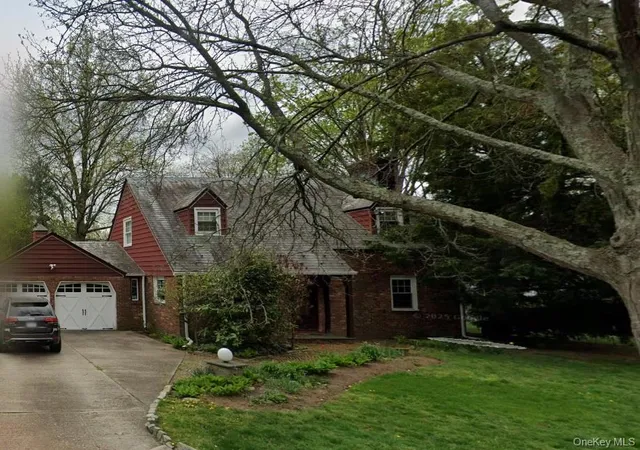 Photo 1 of Sale Pending at 200 Howard St, East Williston, NY 11596 | MLS# 975447 | Listing updated on 2026-04-16