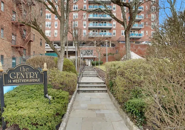 Homes for sale in Eastchester, NY | 14 Westview Ave #701, Eastchester, NY 10707 | MLS# 975448