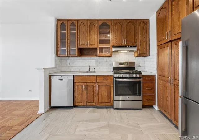5th image of 3935 Blackstone Ave #10D, New York, NY 10471 | MLS# 975450