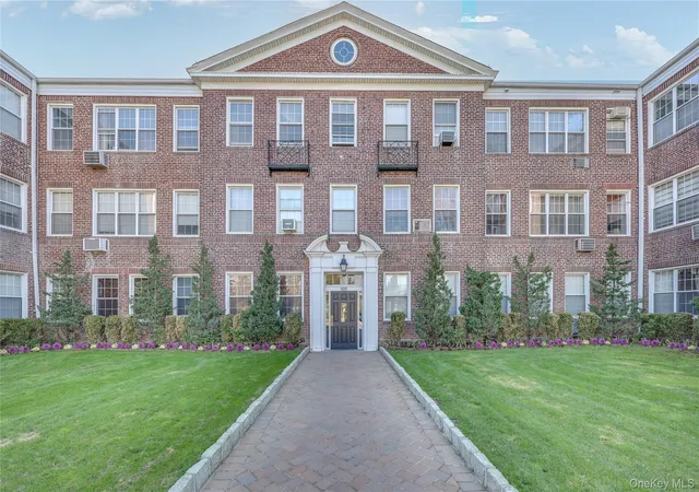 Condo for sale at 819 Broadway #1-G, Hempstead, NY 11598 | MLS# 975546