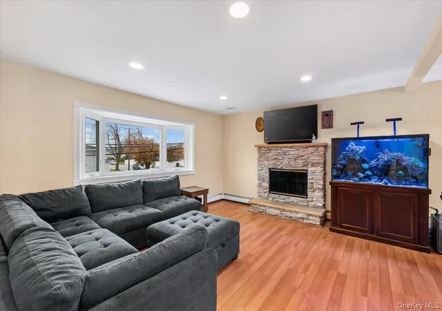 4th image of 2747 Barbara Rd, Hempstead, NY 11710 | MLS# 975547