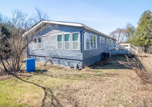 3rd image of 223 Plattekill Rd, Marlboro, NY 12542 | MLS# 975598