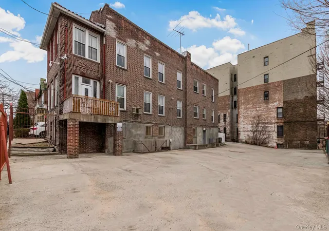 4th image of 210 W 179Th St, Bronx, NY 10453 | MLS# 975602
