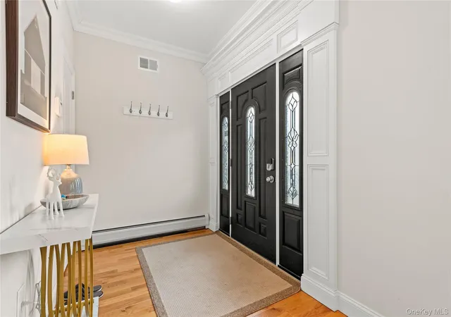 Photo 4 of Single family home for sale at 25 Sanford, New York, NY 10307 | MLS# 975618 | Listing updated on 2026-04-18
