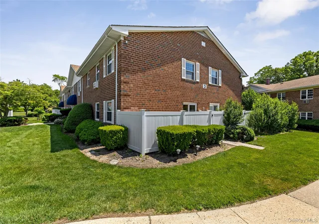 2nd image of 460 Old Town Rd #3H, Port Jefferson Station, NY 11776 | MLS# 975657