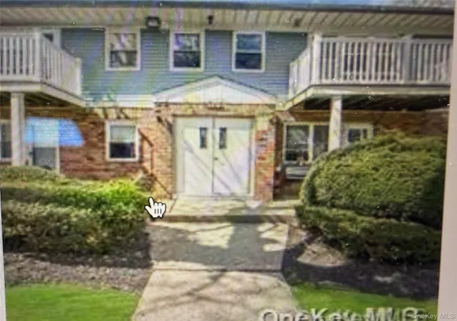 1st image of 5a Hemlock Dr, Islip, NY 11706 | MLS# 975726