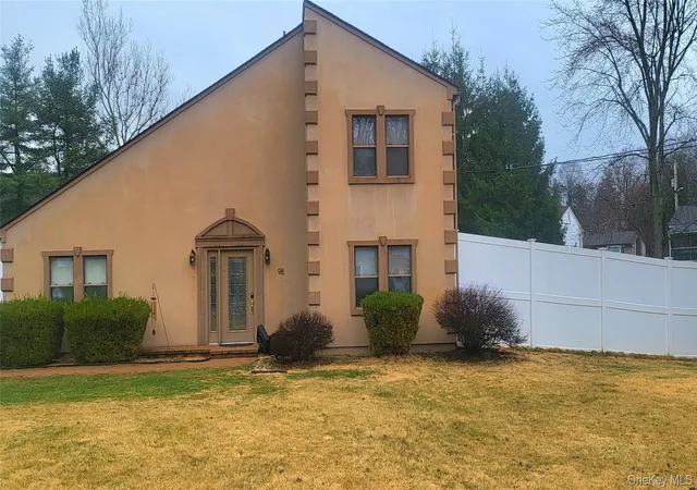 1st image of 98 Sutton Park Rd, Poughkeepsie (town), NY 12603 | MLS# 975810