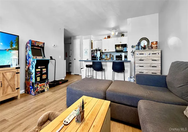 4th image of 260 Beach 81St St #2P, Rockaway Beach, NY 11693 | MLS# 975817