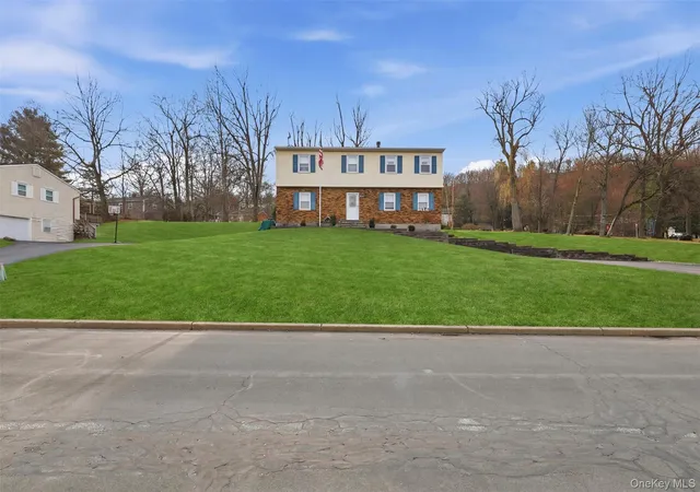 3rd image of 62 Woodland Rd, Woodbury, NY 10930 | MLS# 975825