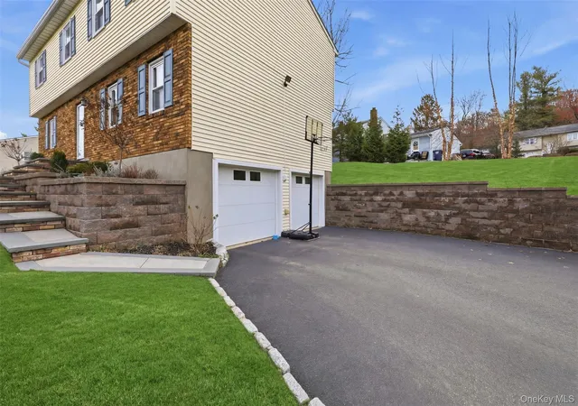 5th image of 62 Woodland Rd, Woodbury, NY 10930 | MLS# 975825