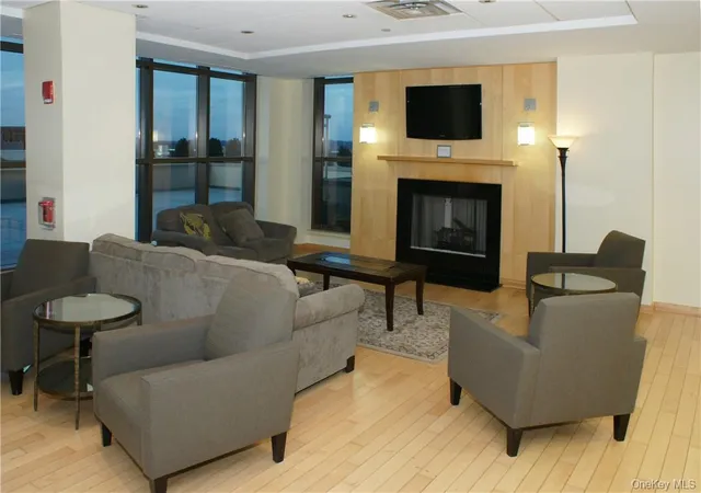 Homes for sale in New Rochelle, NY | 175 Huguenot St #2207, New Rochelle, NY 10801 | MLS# 975948